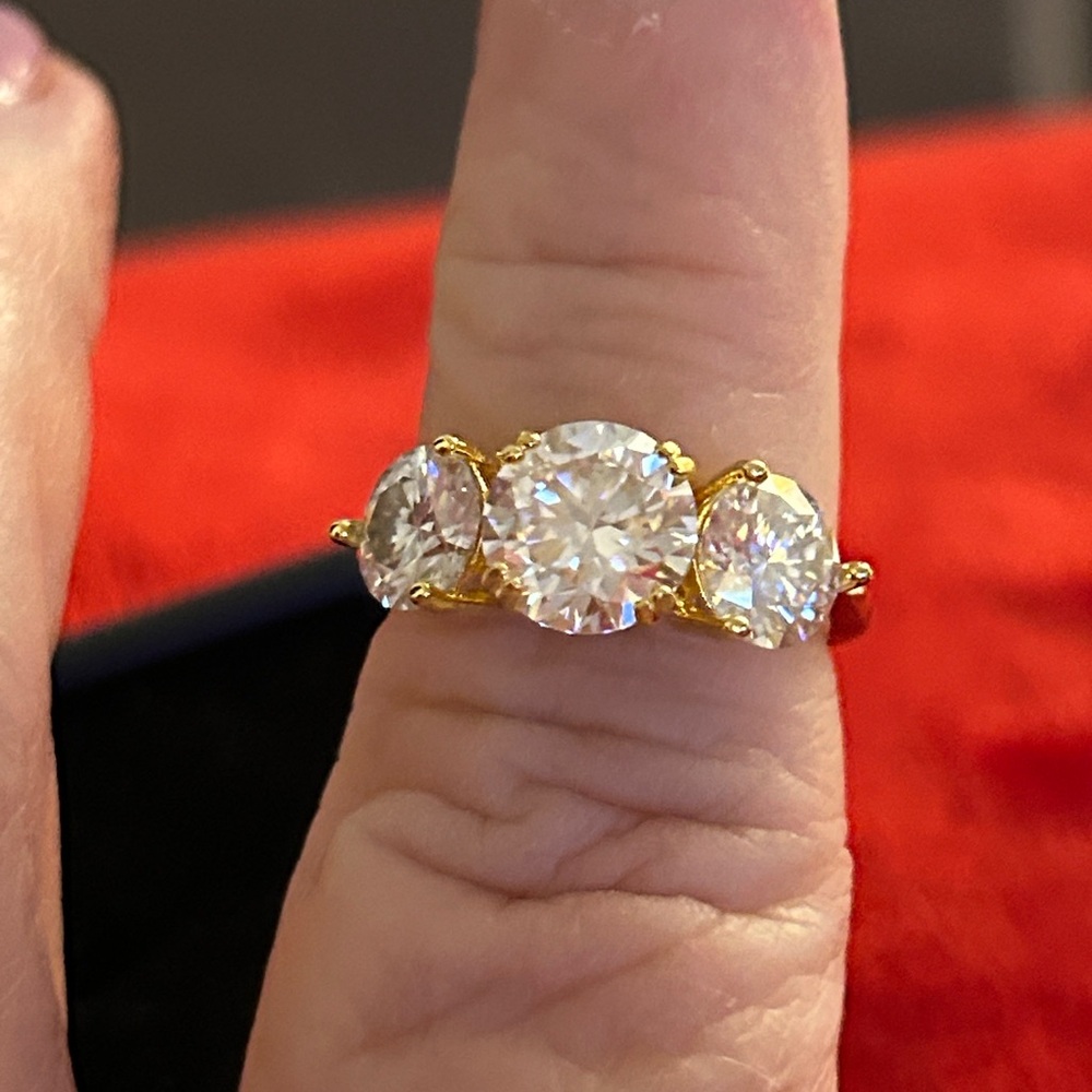 Luxury Moissanite Diamond Gold Women's Ring‎ size 6 Retail $500
